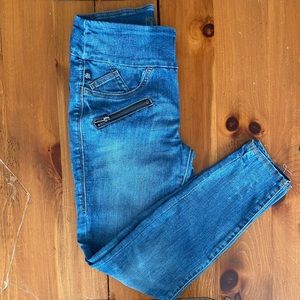 Women’s Denim Jegging